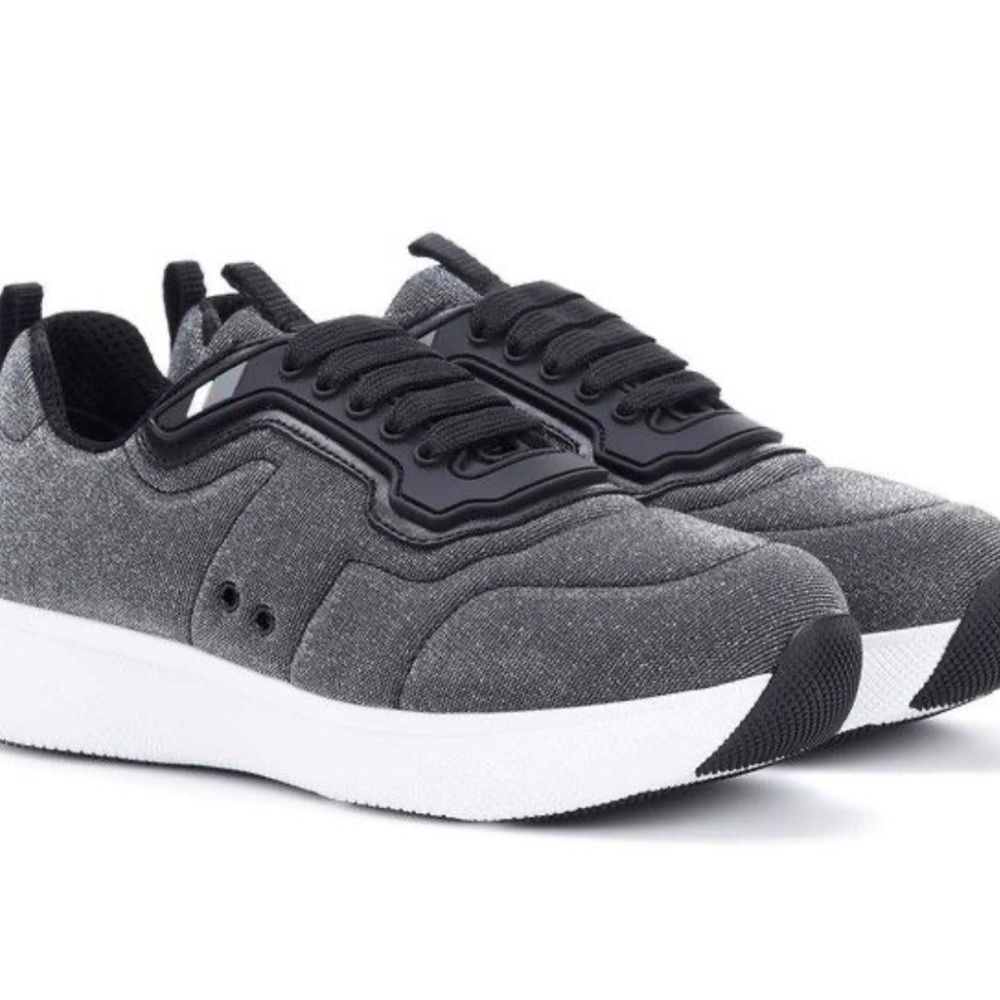 PRADA SPORT WOMENS SIZE 36.5 (us 6.5) fits like 7 lightly worn
